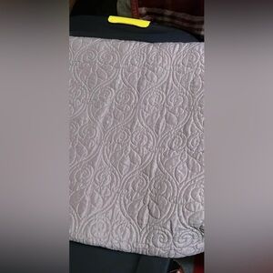 King size brown quilt — Offers accepted